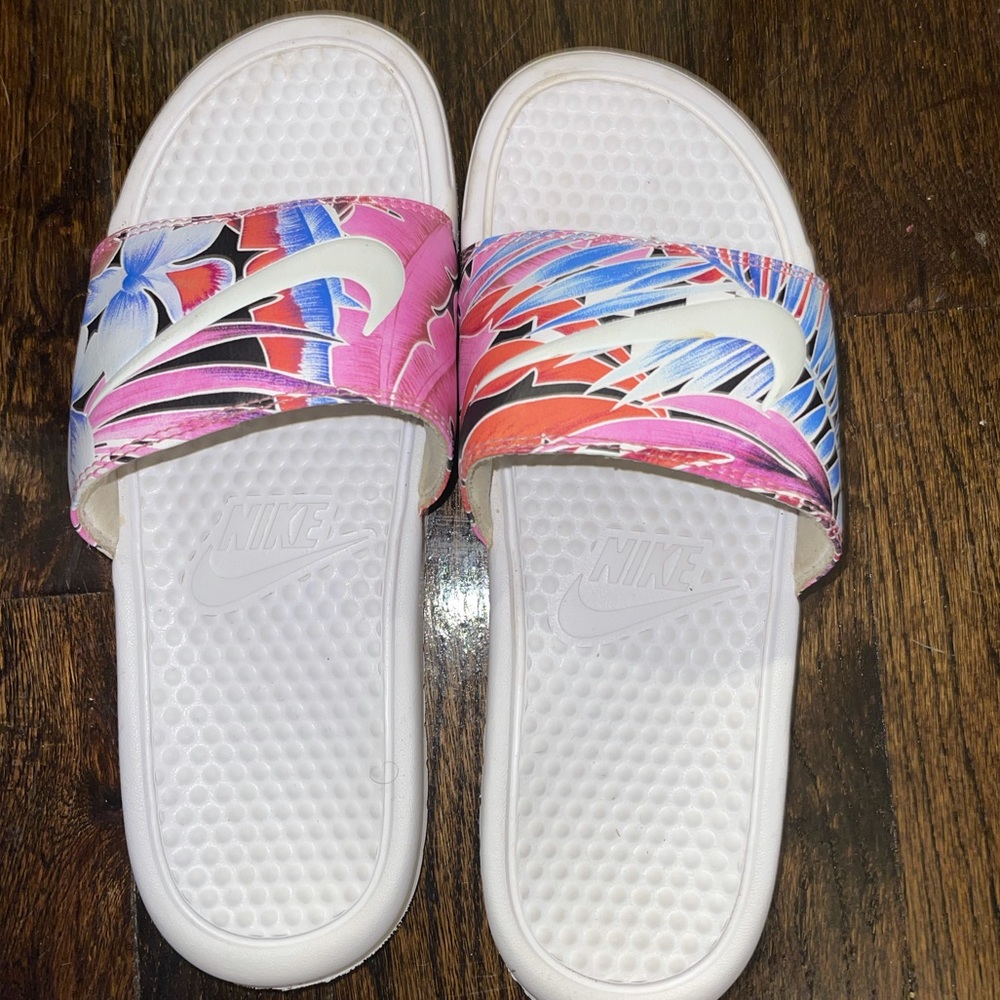 Nike slippers